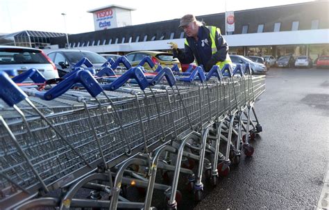 Tesco Sainsbury Cut Thousands Of Roles As Retail Costs Rise Bloomberg