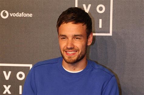 He is considered by many other rock pianists, including elton john, to be one of the finest american piano rock and blues musicians. Liam Payne doesn't know where he wants to live
