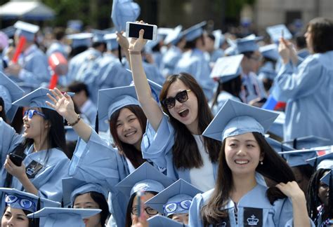 More Chinese Students Returning Home After Overseas Study Cn