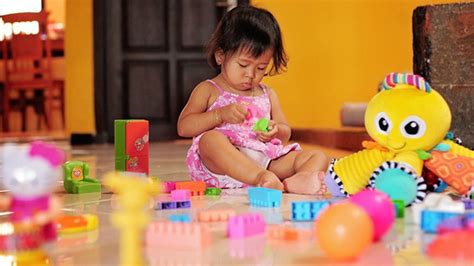 Tips And Trik Memilih Mainan Yang Tepat Untuk Anak Sesuai Usianya