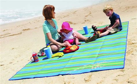 The 10 Best Beach Blankets Camping Blanket Beach Beach Blanket