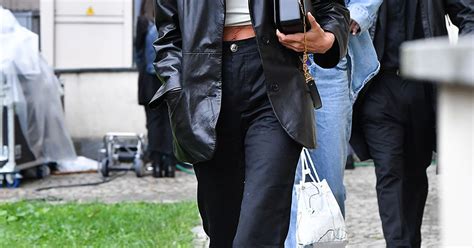 Combat Boots Coole Wege Wie Irina Shayk Den Schuh Trend Stylt