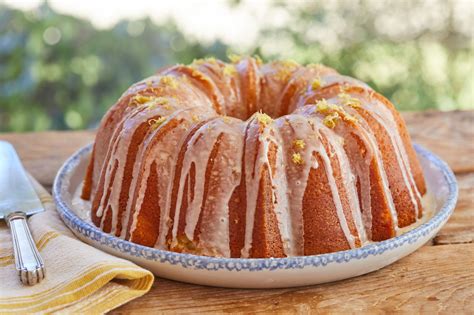 Perfectly Glazed Lemon Pound Cake Gemmas Bigger Bolder Baking