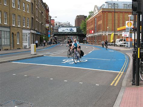 London Cycle Superhighway No7 1 © Stephen Craven Geograph Britain