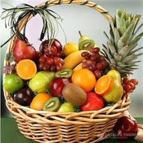 We're the largest community of grocery shoppers in the world working together to save each other time and money on groceries and everyday purchases. Basket of 5 kg assorted fruit basket