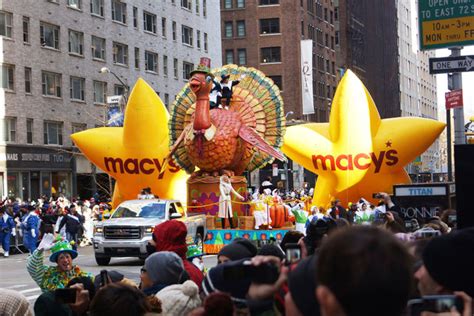 Macy S Thanksgiving Day Parade How To Watch Start Time Tv Coverage Performers And More