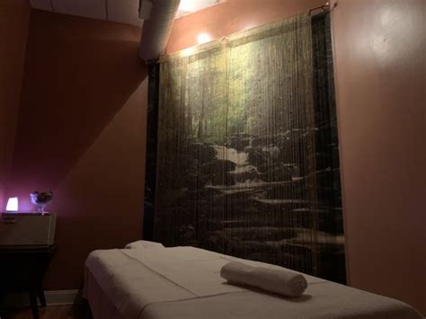 Sunny Massage 10 Photos And 37 Reviews 2854 W Armitage Ave Chicago Illinois Massage
