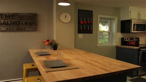 You need to know if the wall is load bearing or not. Awesome 20 Kitchen Dining Room Knock Through Ideas | Home ...