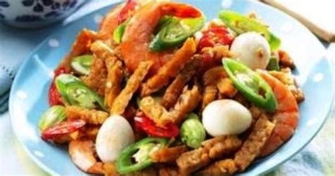 Selama ini seafood dikenal sebagai salah satu makanan mewah yang harganya cukup mahal. Kuliner Seafood Batang / Tom Yam Seafood Pedas | Resep ...