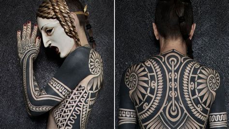 Woman Covered From Head To Toe In Huge Intricate Tribal Tattoo Mirror Online