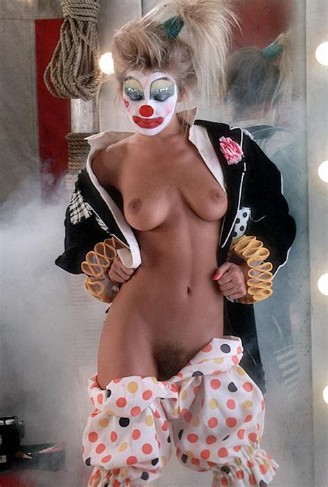 Nude Clowns Latinas Sexy Pics