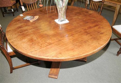 Minimalistic design for a classy. French Country Oak Round Refectory Table Kitchen