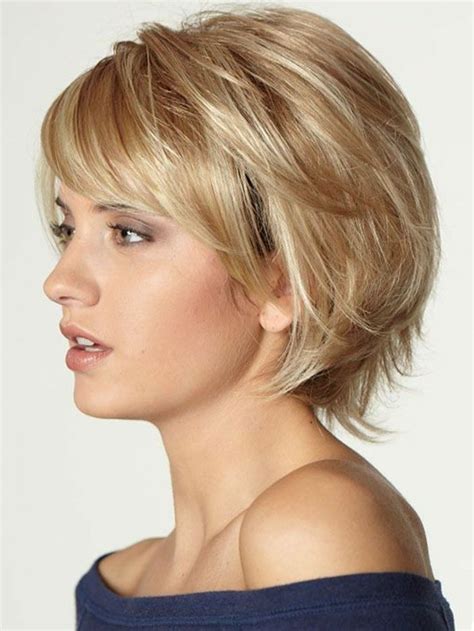 Beauté : 21 plus belles idées coiffure courte femme senior a visage
