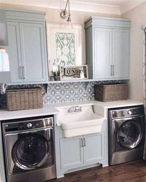 Awesome Laundry Room Decoration Ideas With Farmhouse Style Armario