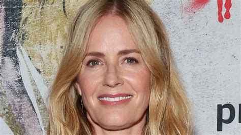 The Real Reason Elisabeth Shue Dropped Out Of Harvard