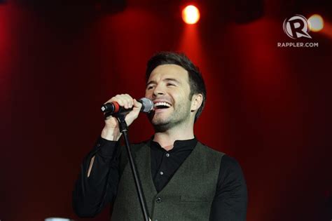 Recap Shane Filan Serenades Fan Performs With Ph Singer In Manila Concert