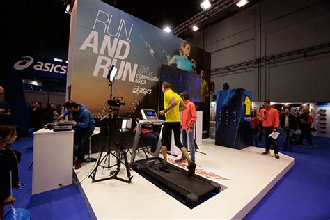 Booth Design Asics Marató De Barcelona On Behance