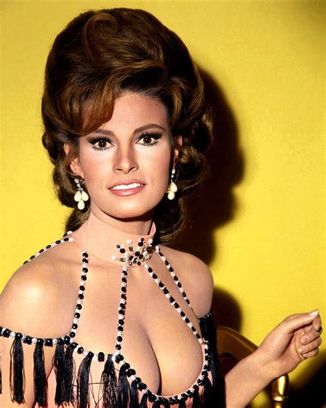 Actress Raquel Welch Photo Six Pack X Publicity Photos Sp A