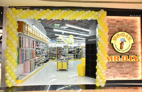 Most mr.diy stores encompass about average 10,000 square feet per store, providing a comfortable and wholesome family shopping experience. MR. DIY opens its largest store in India at BIG Box Centre ...