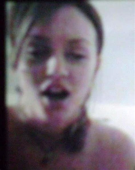 Actress Leighton Meester Nude Private Pics From Her Leaked Video
