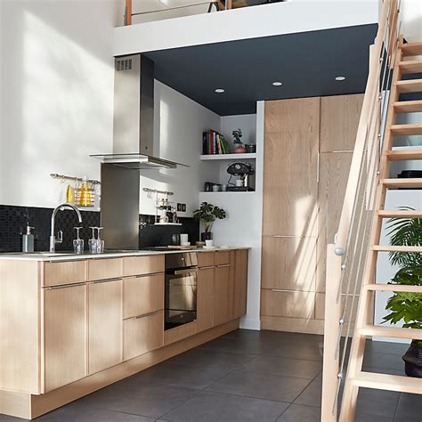 Vous voulez installer une nouvelle cuisine équipée? Les meubles de cuisine COOKE & LEWIS Sixties | Castorama