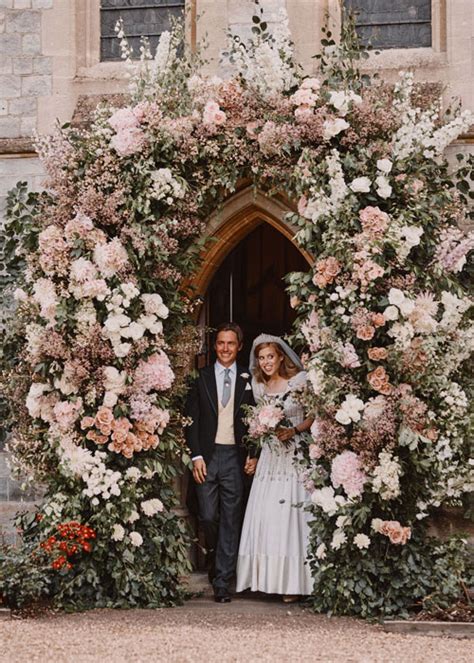 The princess, the elder daughter of the duke and duchess of york, married property tycoon edoardo. Princess Beatrice Releases Gorgeous Snaps Of Her Secret ...
