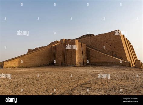 Ziggurat Of Ur Hi Res Stock Photography And Images Alamy