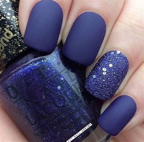 Te mostramos los mejores diseños de uñas azules mate, con plata, con dorado, azul marino, azul.uñas azules+130 diseños tendencia actual 2020. Pantone's 2018 Color: 15 Ultra-Violet Manicure Ideas ...