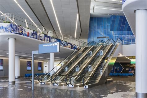 Laguardia Airport Opens First Gates At Hok Designed New Terminal B Hok