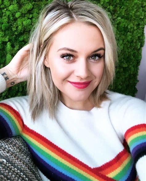 Kelsea Ballerini Kelsea Ballerini Beauty Hair Makeup Beautiful Blonde