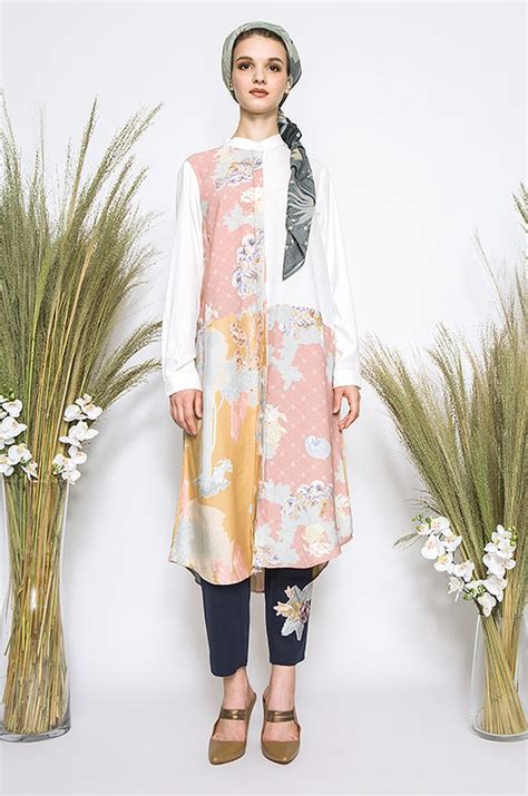 10 ide ootd hijab pakai baju oversized ala aghnia punjabi, stylish! Model Baju Miranda Tunik - Jual Produk Miranda Tunik ...