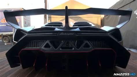 Cars 360 degree view, lamborghini veneno roadster 360 degree view, exterior 360 degree view Lamborghini veneno cold start - YouTube