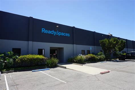 Small Warehouse Spaces for Rent in Northridge | ReadySpaces