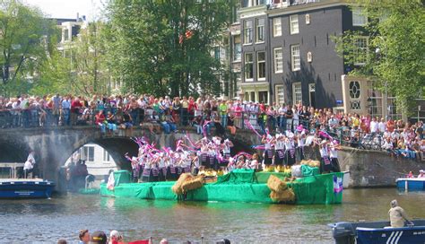 pride amsterdam canal parade