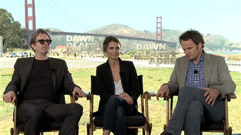 Dawn Of The Planet Of The Apes Keri Russell Gary Oldman Jason Clarke
