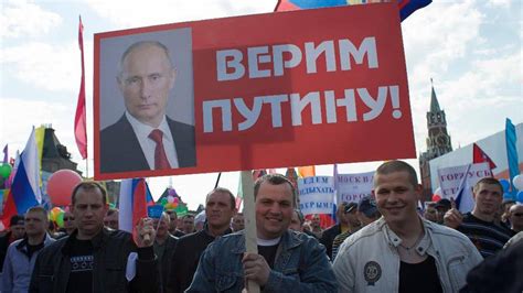 100000 March On Red Square As Moscow Revives Soviet Era May Day