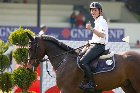 Winner of the belgium cup for pony's with loobeen shamrock at jumping nieuwpoort. Jos Verlooy guide les Monaco Aces sur le podium, Scott Brash victorieux, top cinq pour Jerome ...