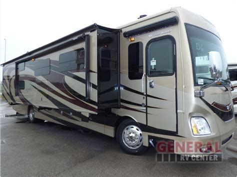 New 2016 Fleetwood Rv Discovery 40g Motor Home Class A Diesel
