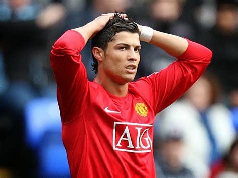 Cristiano ronaldo most legendary manchester united moments. Cristiano Ronaldo 7: Cristiano Ronaldo - Manchester United ...