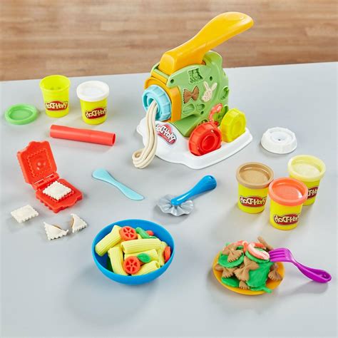 Play Doh Kitchen Creations Noodle Makin Mania Food Set