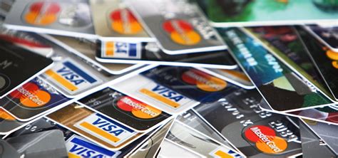 A customer could eat without cash at any restaurant that would accept diners club credit cards. There's An Interesting Story Behind The Credit Card's Invention & We Bet You'll Relate To It Too