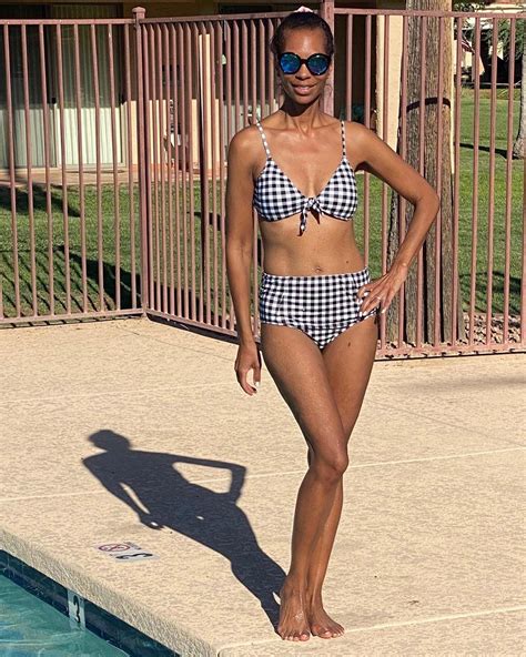 60 Hot Pictures Of Harris Faulkner Which Will Make You Fantasize Her