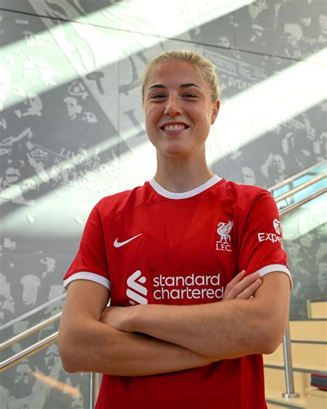 Sophie Roman Haug Es Nueva Jugadora Del Liverpool Se Convierte En La Venta Más Cara En La