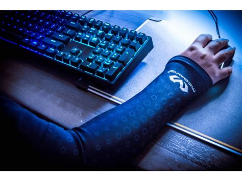 McDavid uCool Compression Gamer Arm Sleeves for Enhanced Gaming
