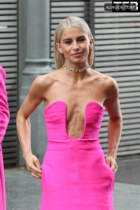 Caroline Daur Sexy Seen Showing Off Her Hot Tits At The Valentino