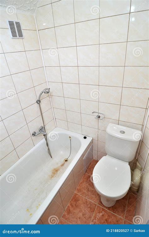 Old Dirty Bathroom Stock Image Image Of Room Brown 218820527