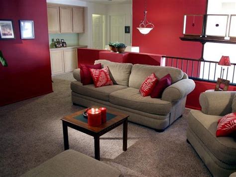 Living room colors with burgundy couch motivation burgundy. Das Wohnzimmer rot gestalten: 79 einmalige Wohnideen