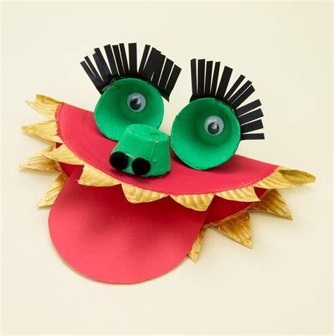 Paper Plate Dragon Craft Instructions - what a fab idea for a Chinese