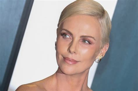 Hollywoods Best Legs Charlize Theron Flaunted Her Perfect Figure