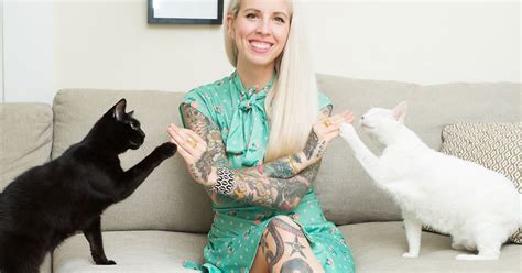 This Photographer Is Breaking The Crazy Cat Lady Stereotype By Photographing Women With Their